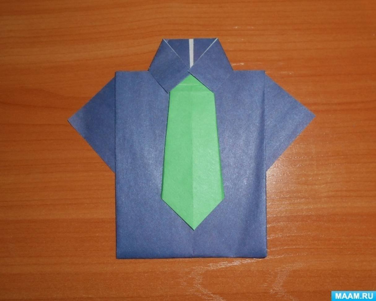 Сделать галстук из бумаги на 23 февраля. Подарок папе на 23 февраля рубашка. Оригами рубашка для папы. Оригами рубашка на 23 февраля. Поделка рубашка для папы на 23 февраля.