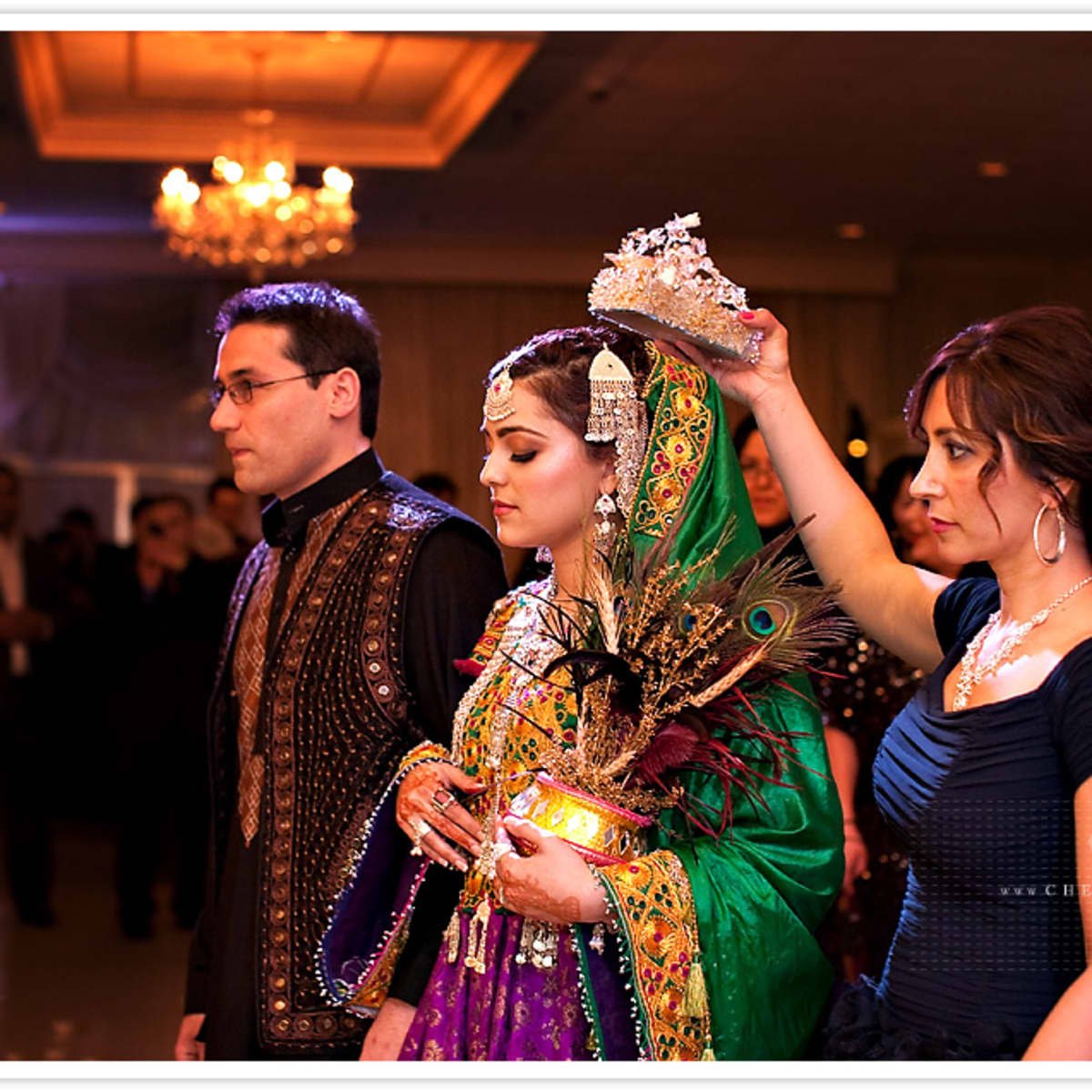 Афганское свадебное платье традиционное