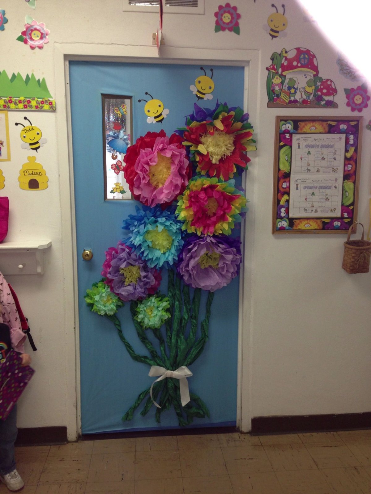 Украшение двери к юбилею школы