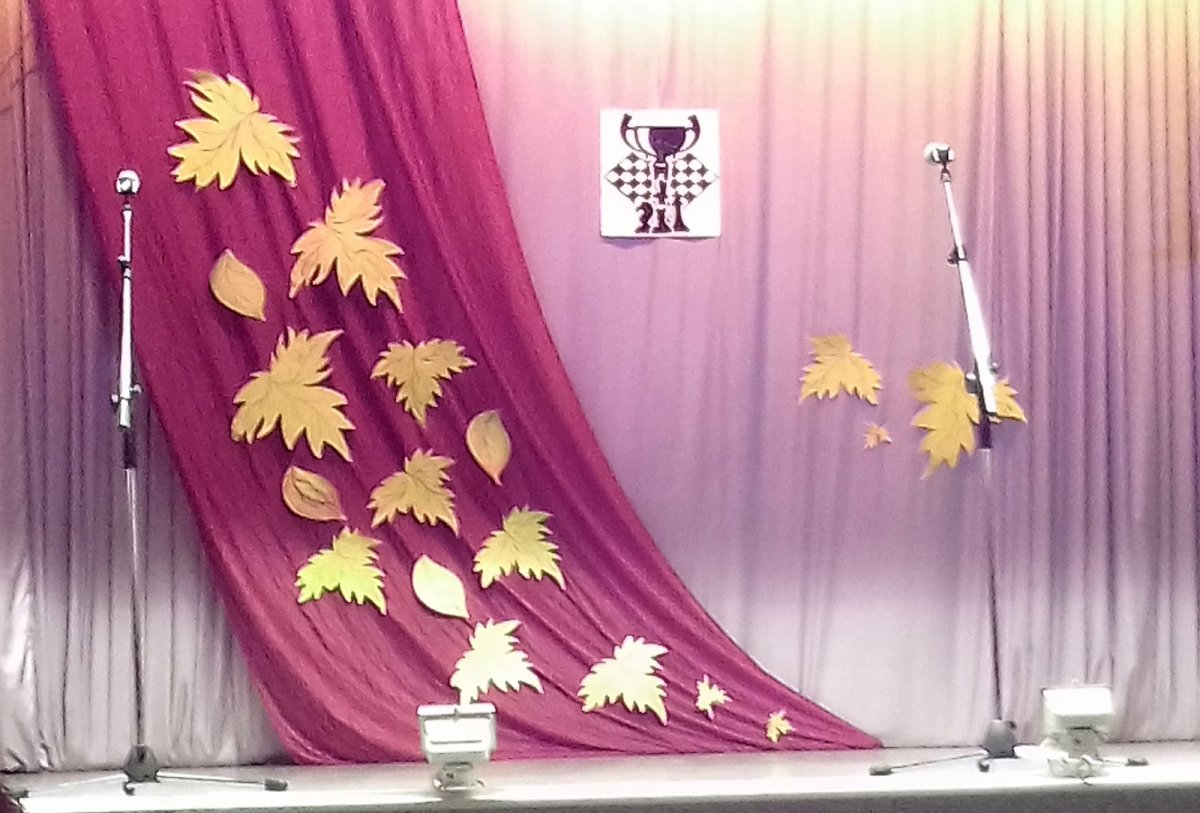 Украшение сцены лето