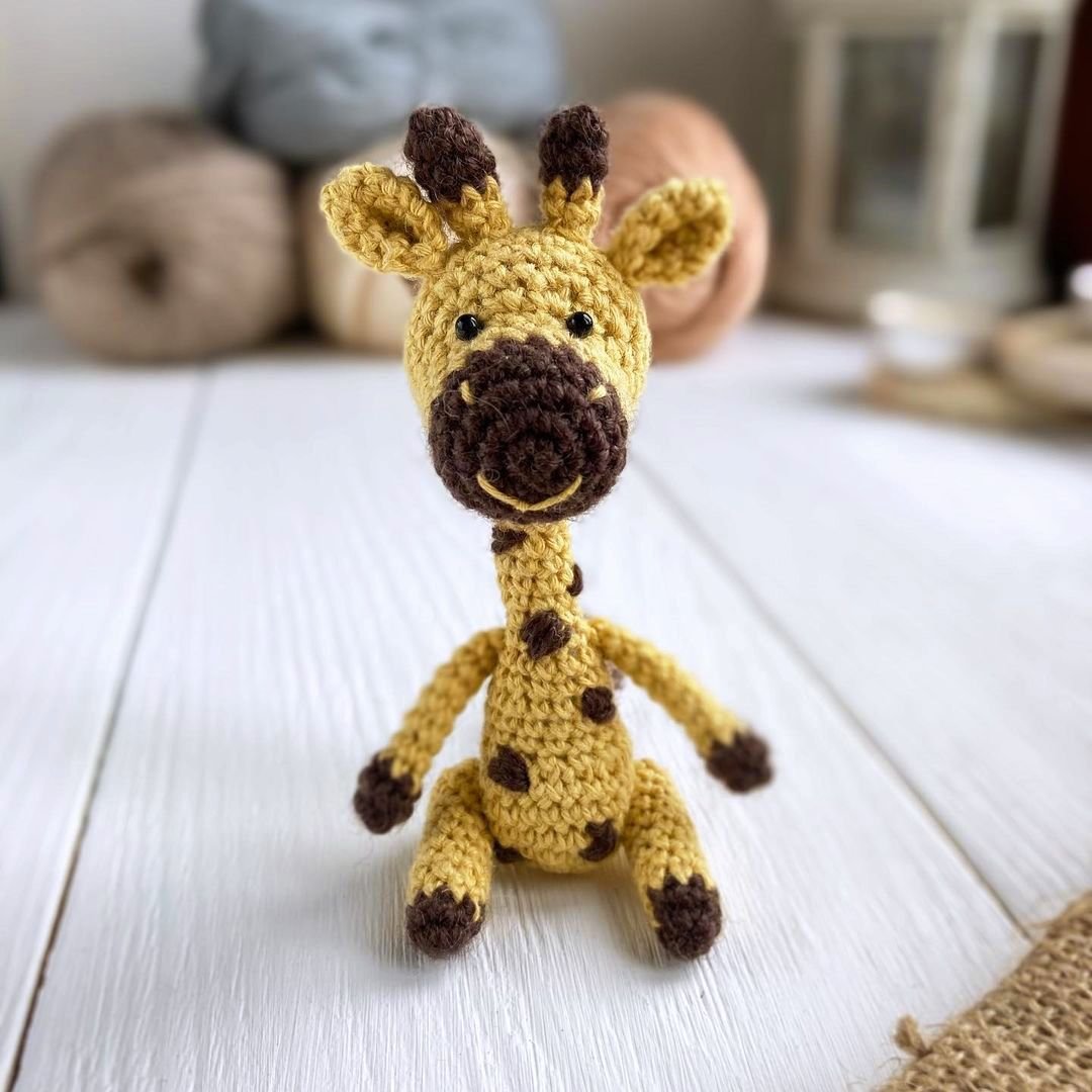 Жираф Гоша амигуруми
