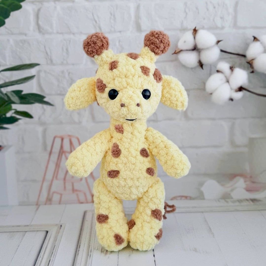 Игрушки из плюшевой пряжи Жираф Зебра