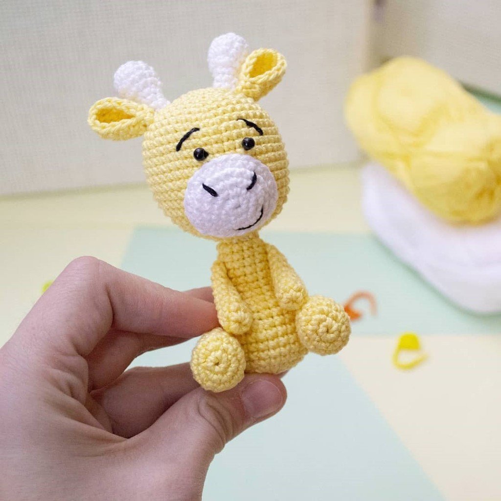 Жираф амигуруми крючком