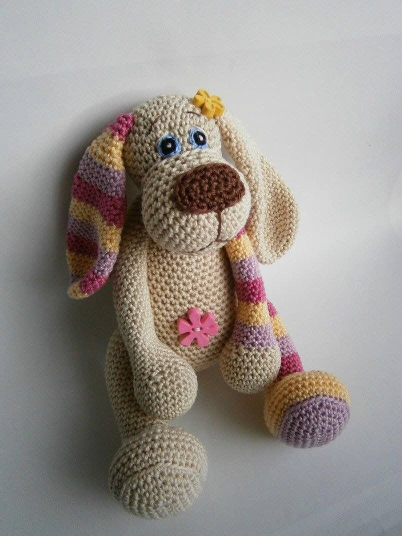 Вязаная игрушка собака