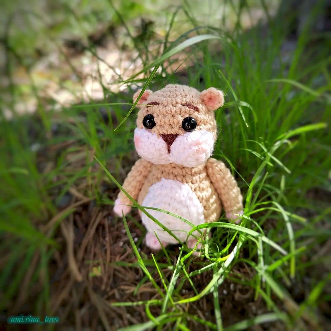 Вязаный хомяк крючком