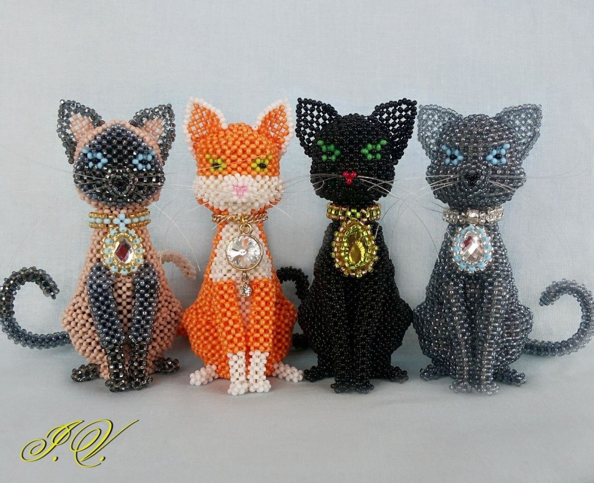 Котенок из бисера