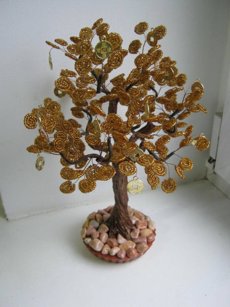 Дерево из монет