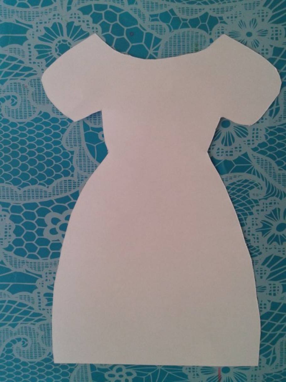 Украшаем платье рисование в средней группе