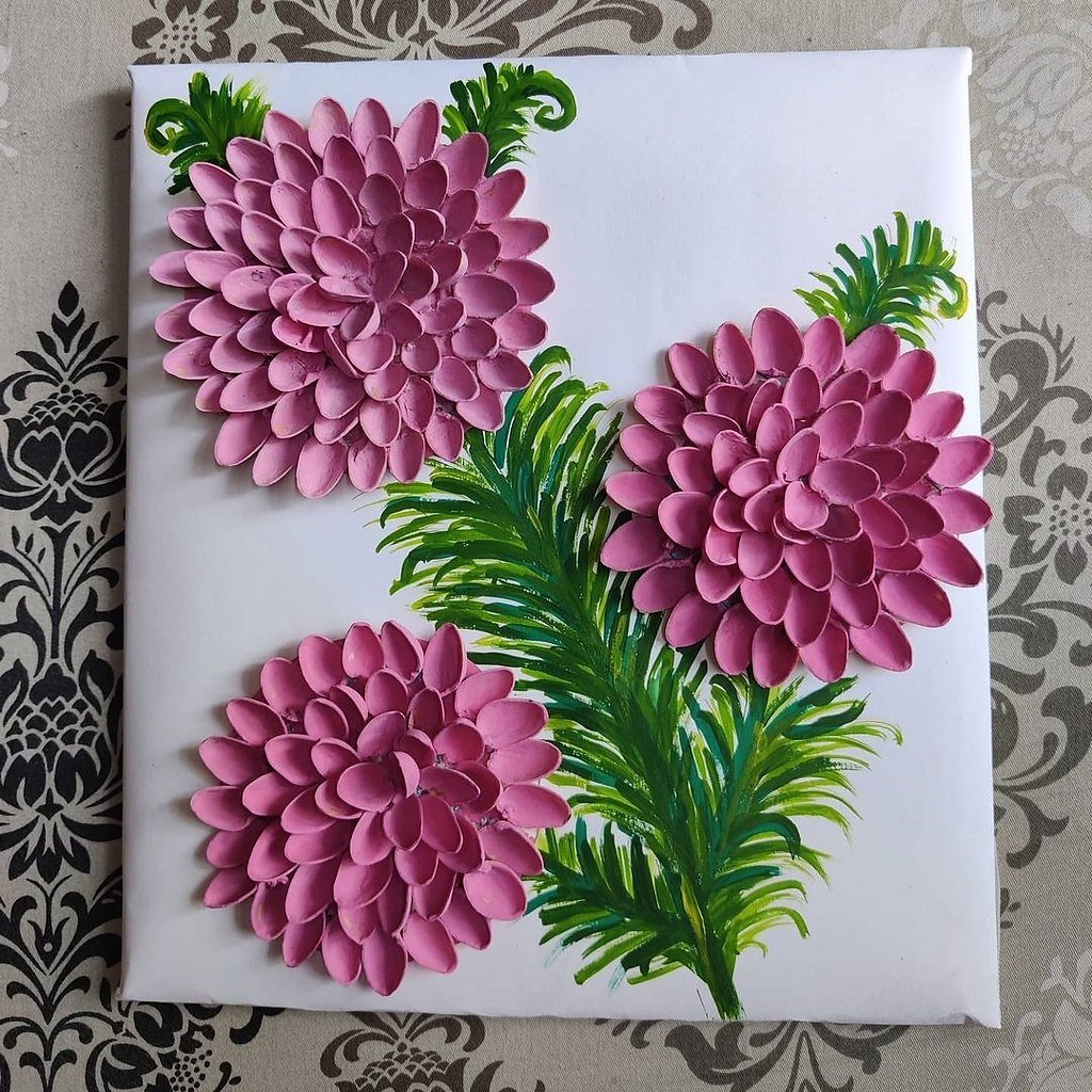 Панно из фисташковых скорлупок