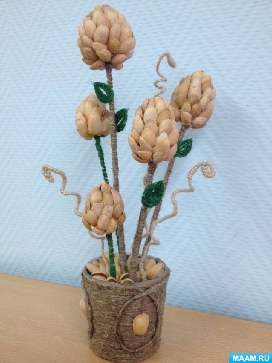 Цветы из фисташек