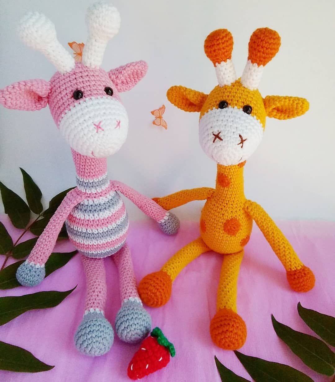 Жираф амигуруми