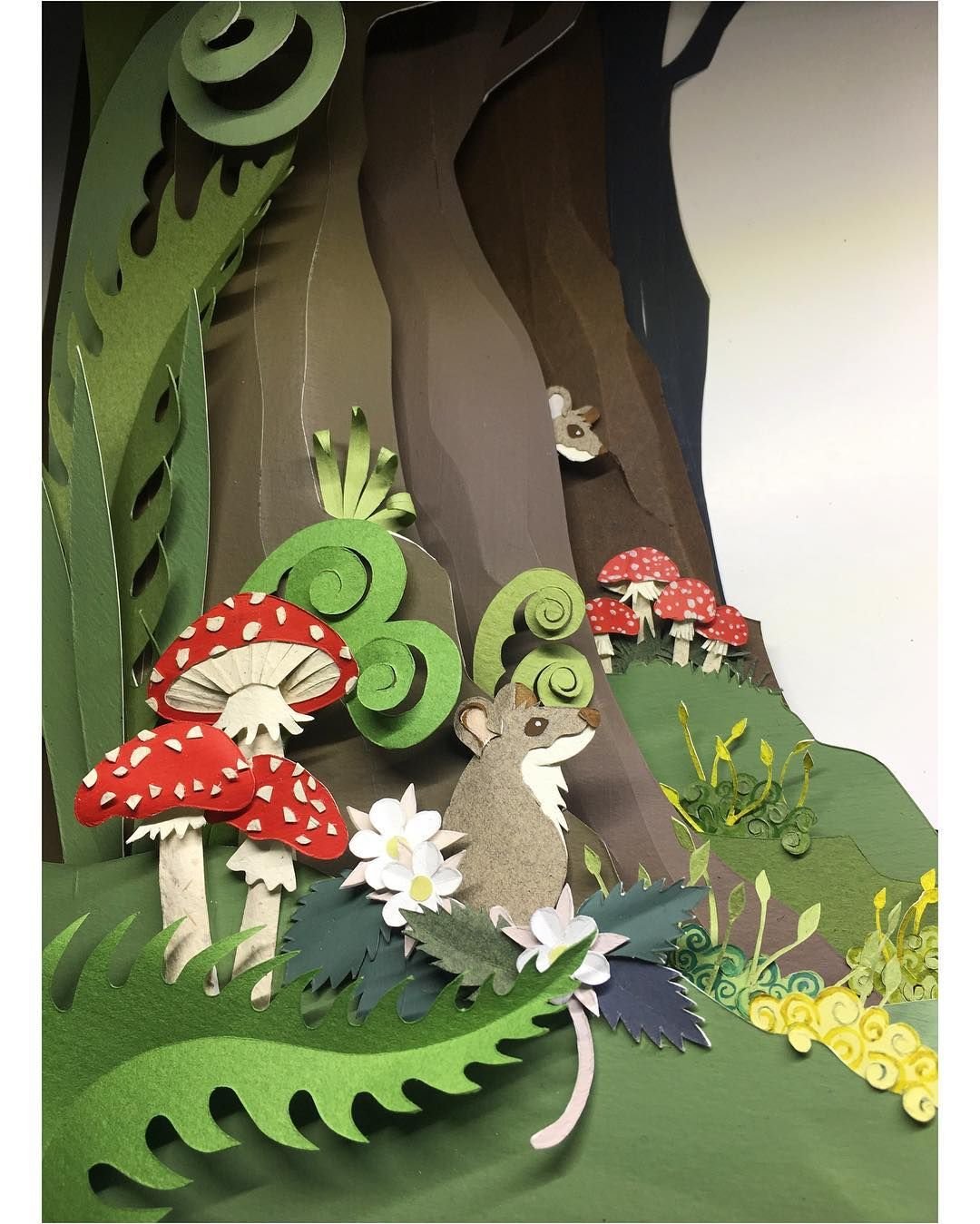 Многослойная аппликация из бумаги