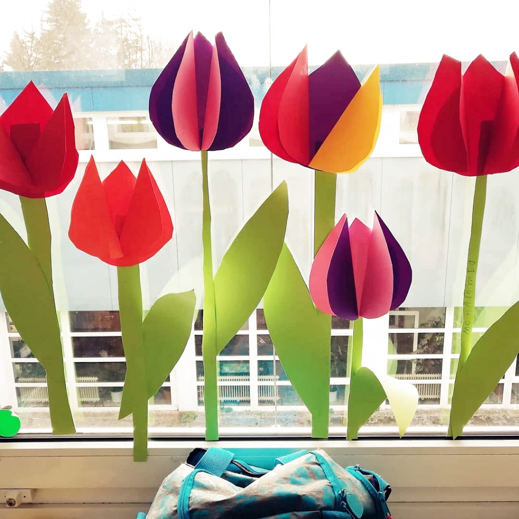 Бумажный тюльпан