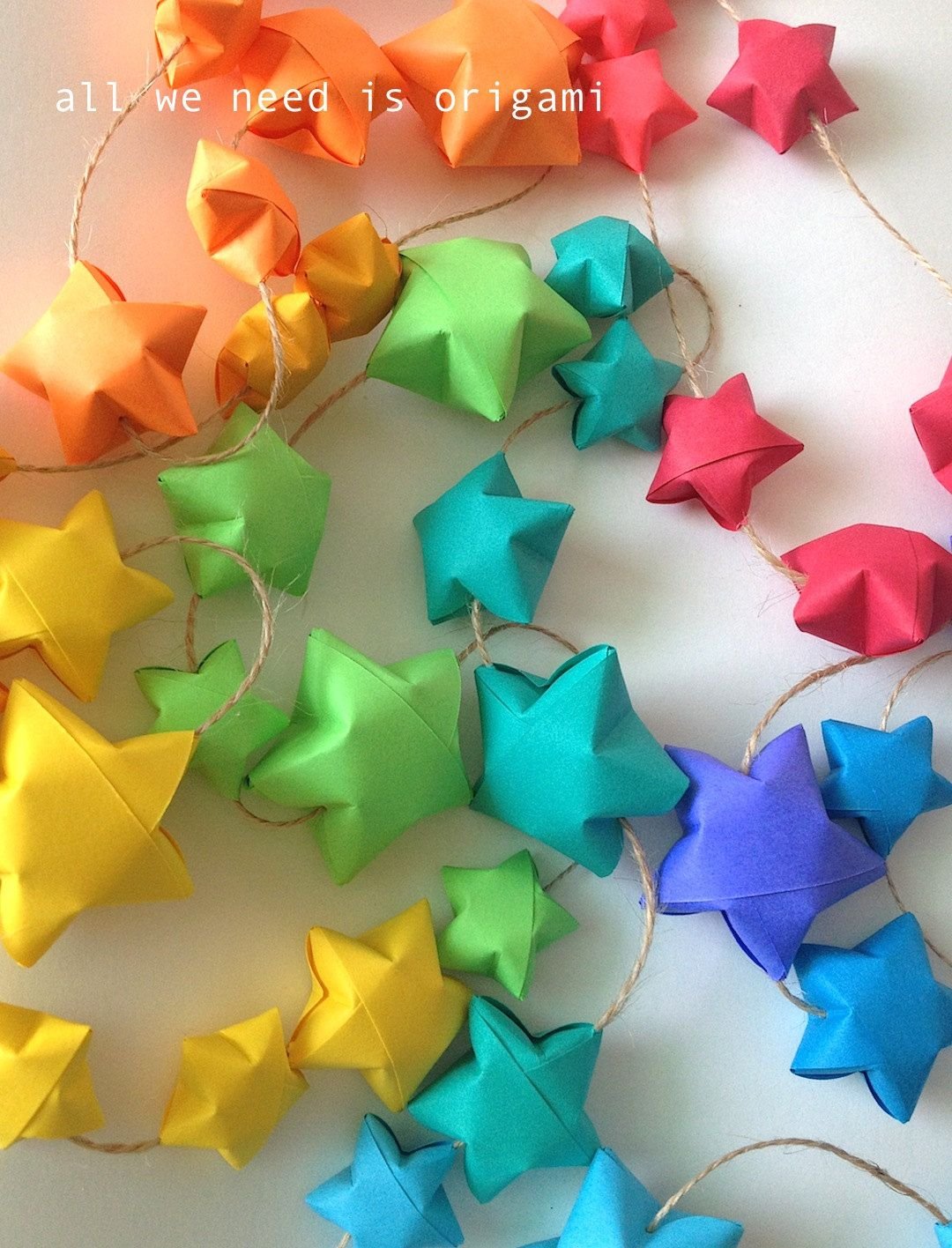 Гирлянда из бумажных звездочек