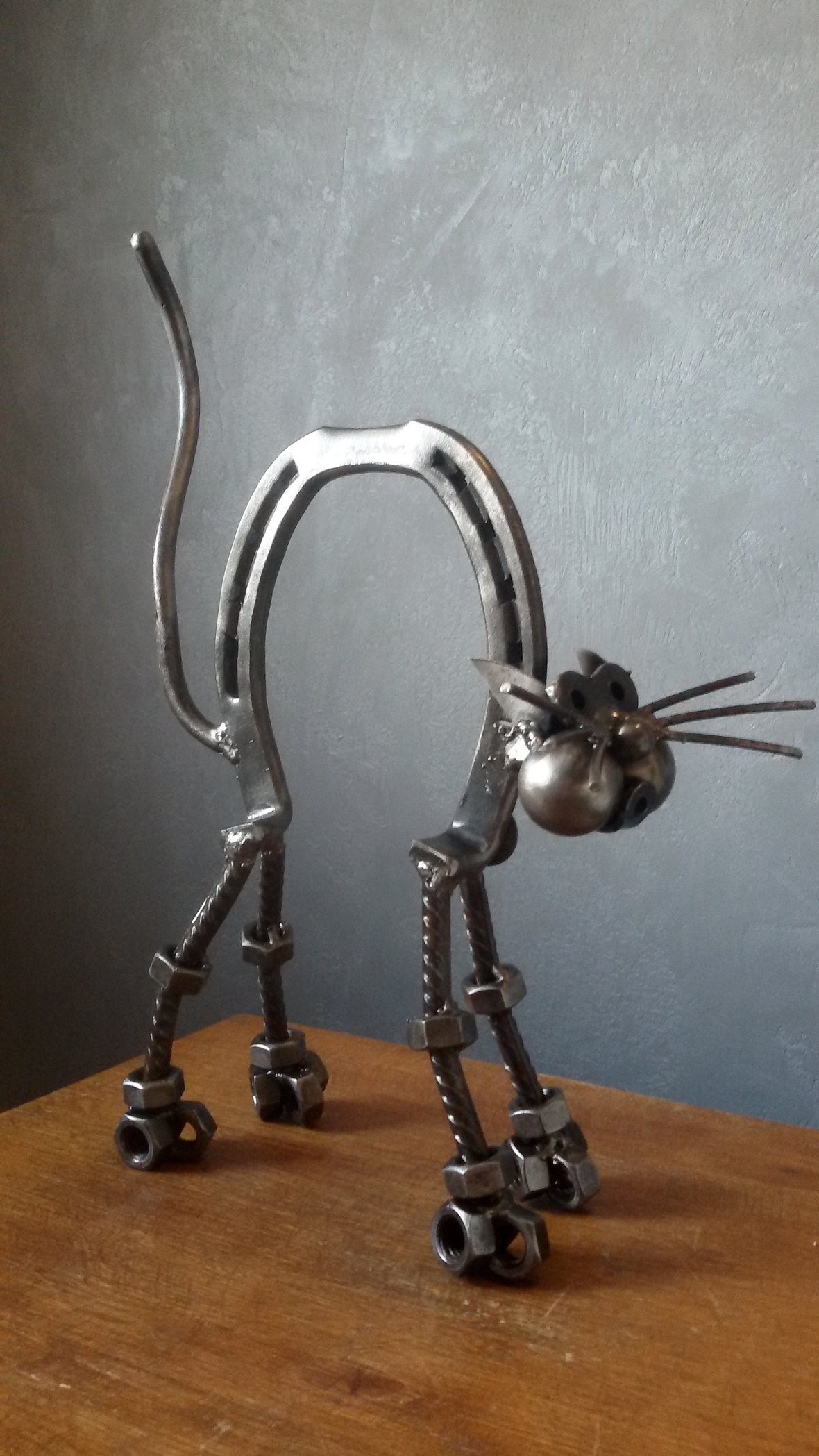 Фигурки из болтов и гаек