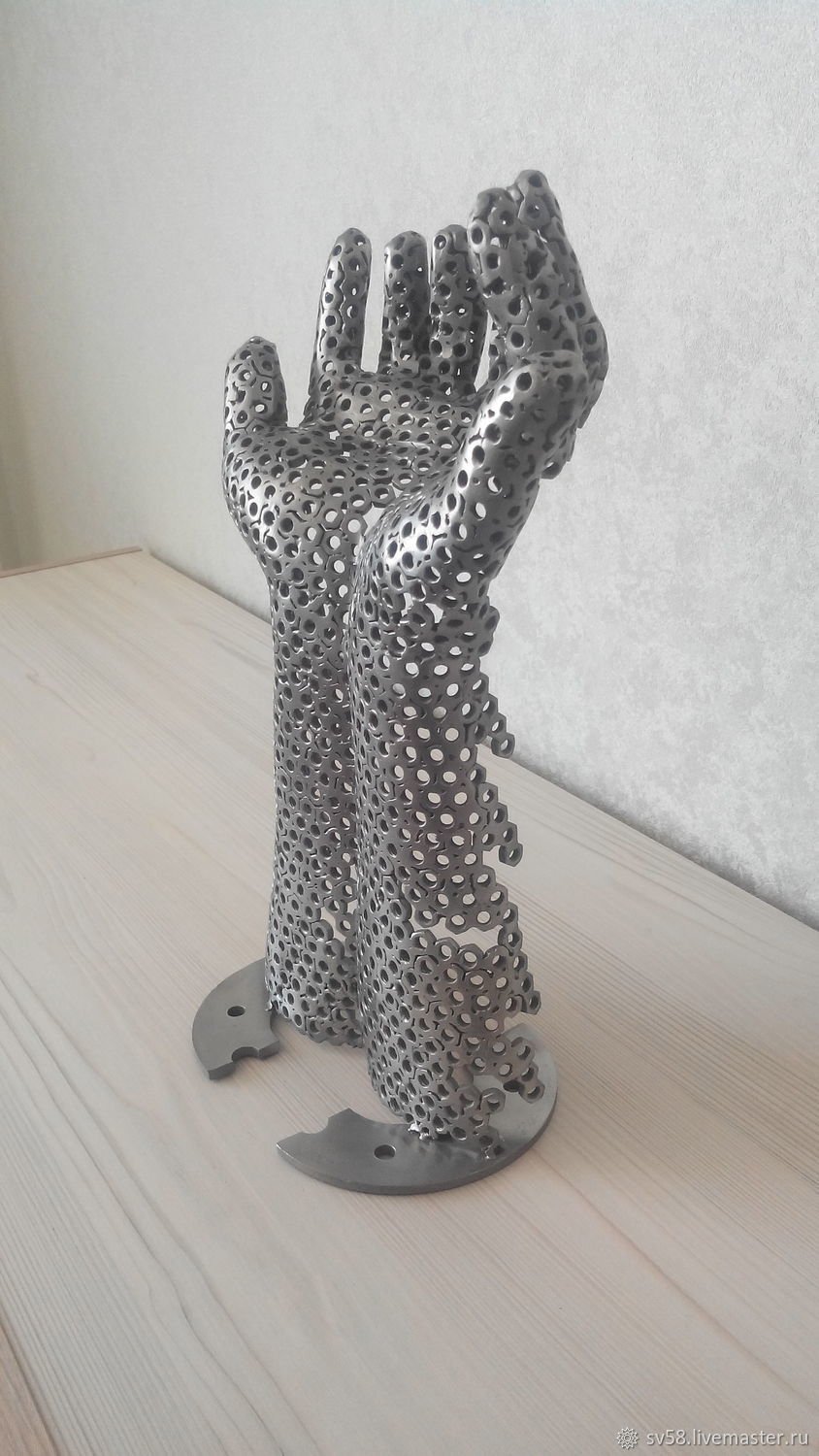 Изделия из гаек