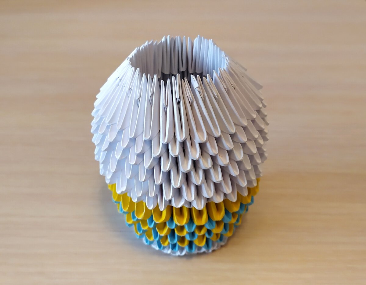 Модульное оригами подставка для карандашей