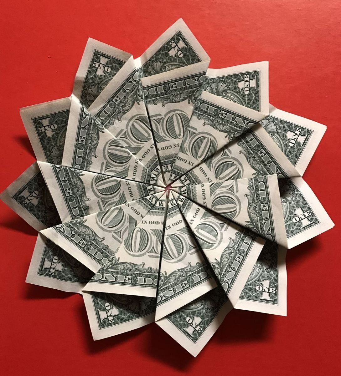 Фигурки из купюр