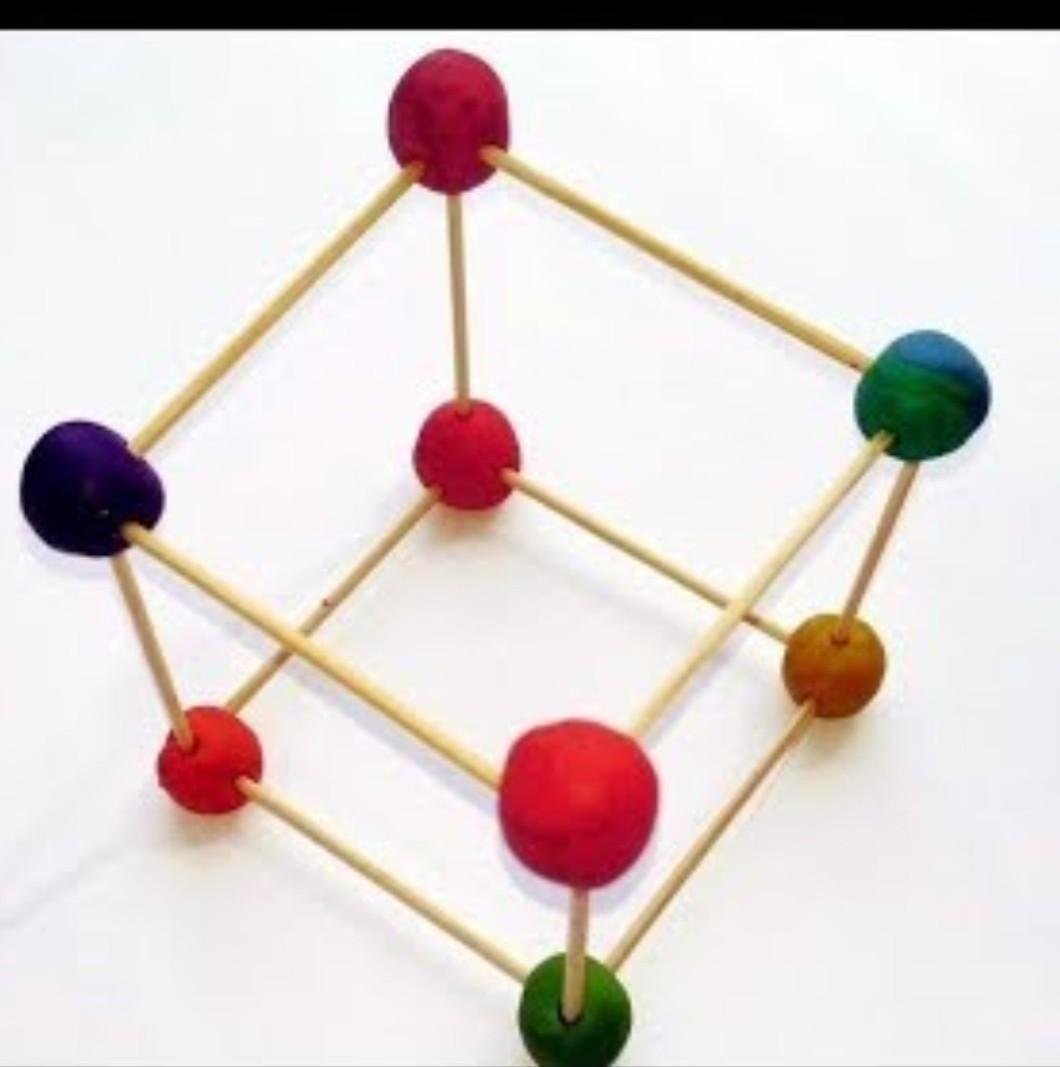 Конструктор из пластилина и зубочисток