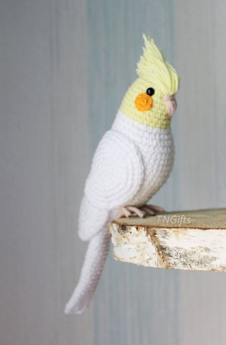 Амигуруми попугай корелла