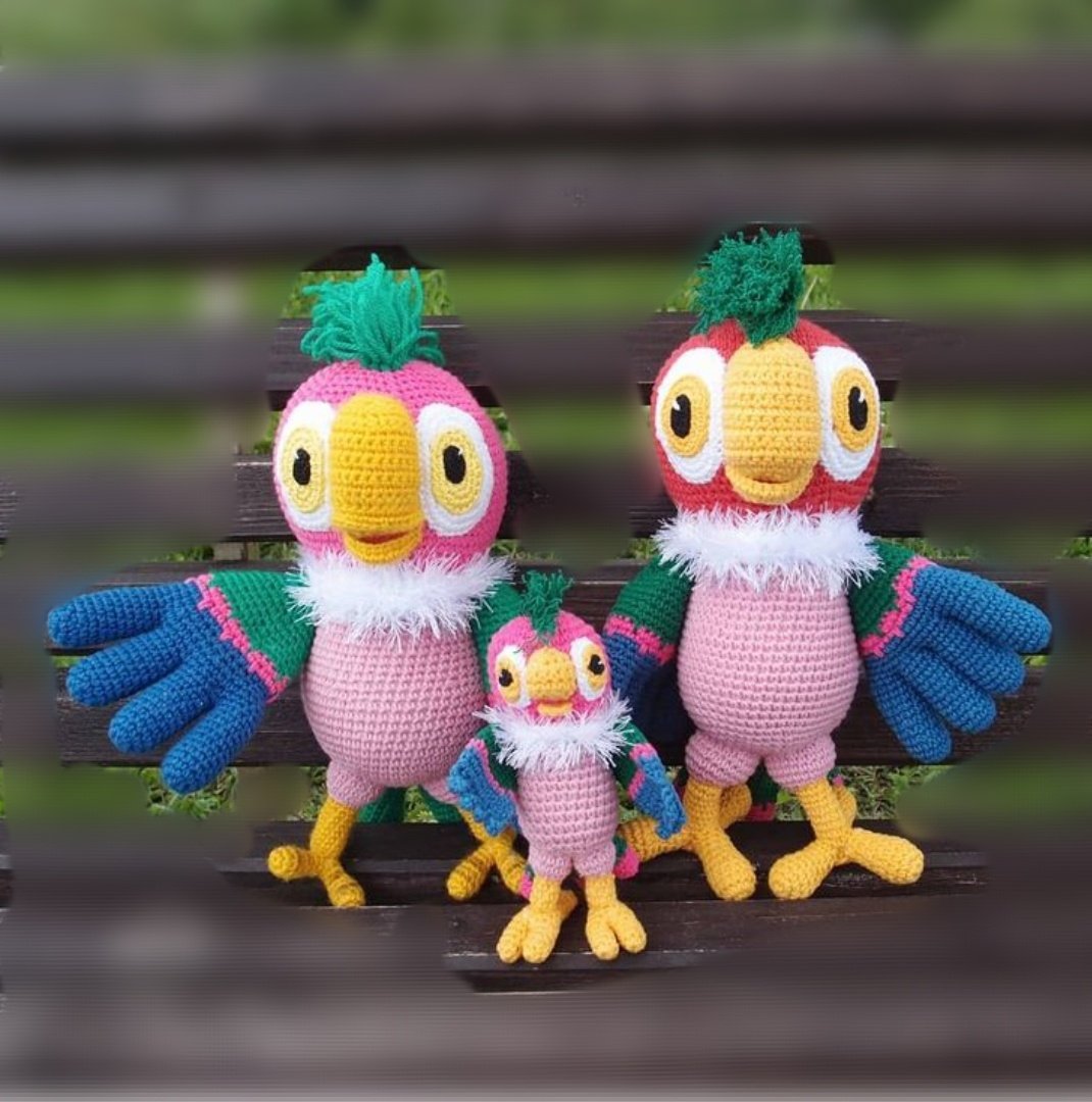 Попугай корелла крючком