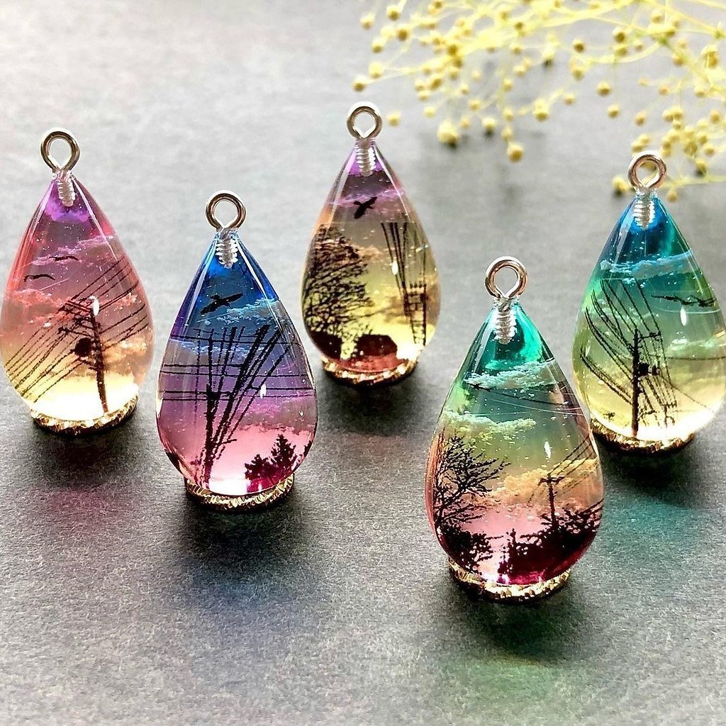 Украшения из эпоксидной смолы и специальной глины