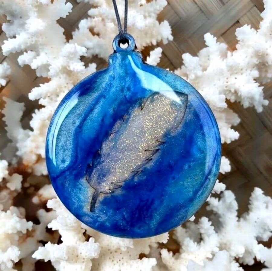 Новогодние шары из эпоксидной смолы