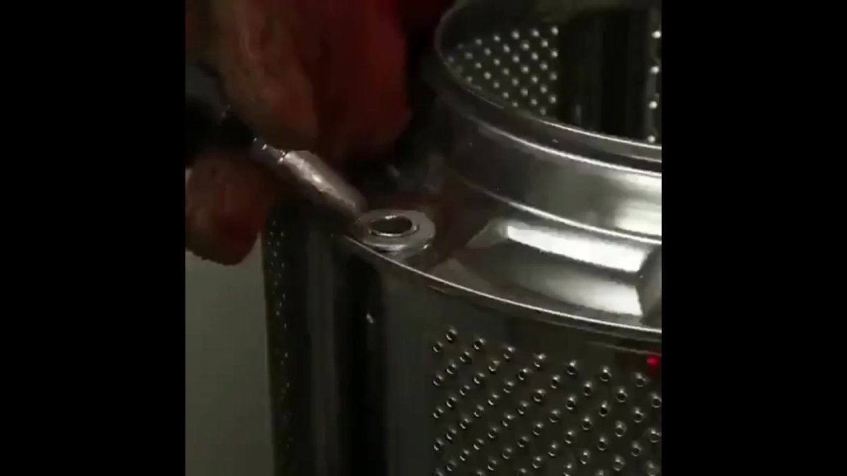 Прищепка от старой стиральной машины