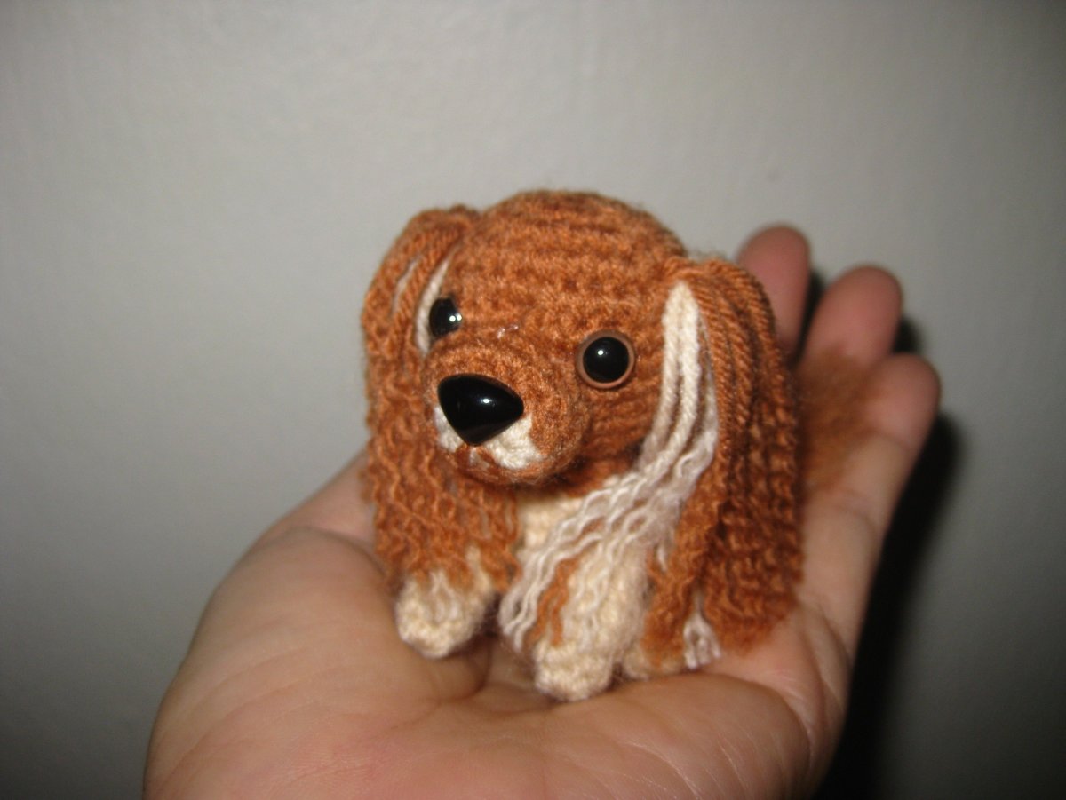 Спаниель Чарльз амигуруми