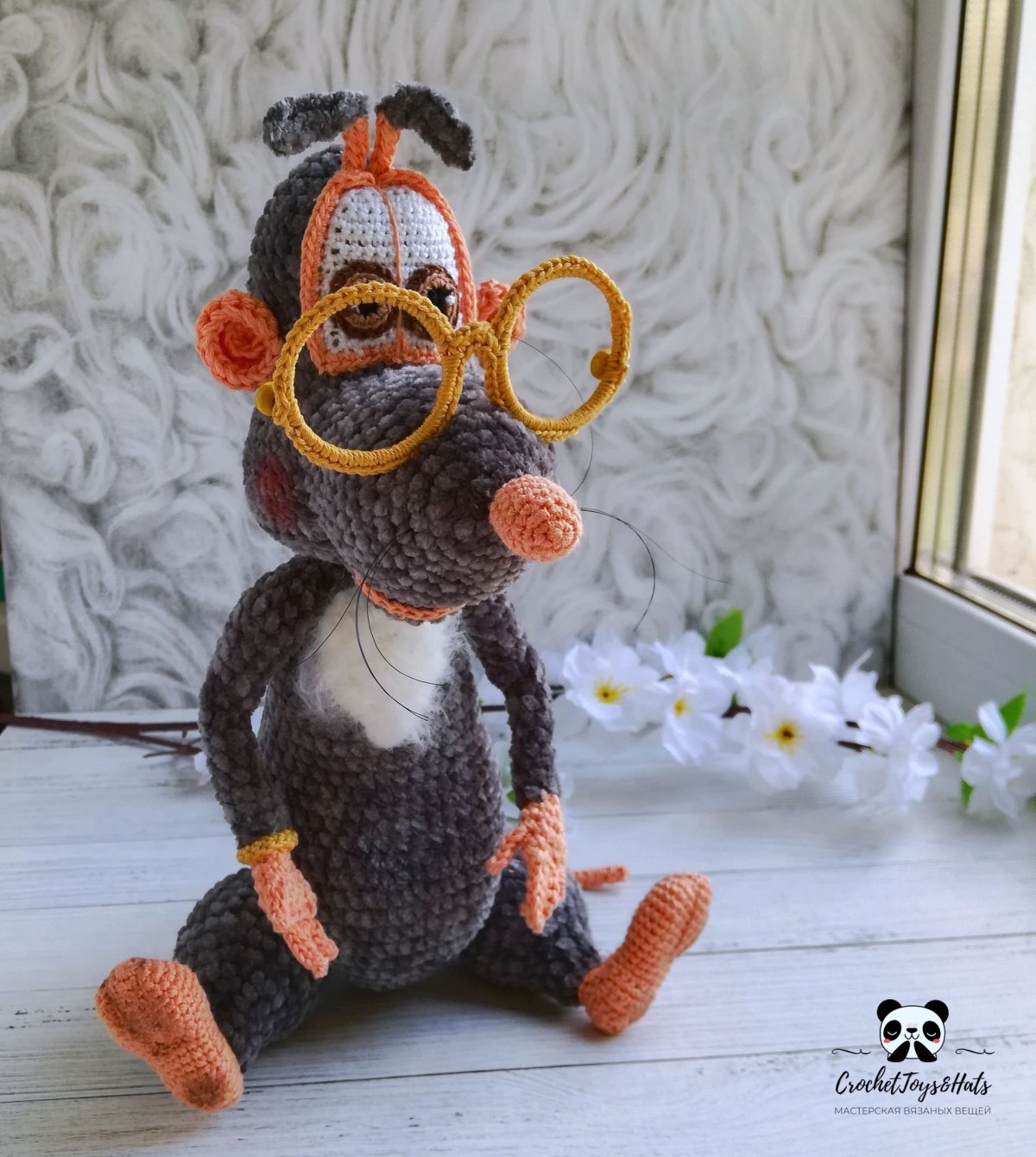 Крыса Лула крючком