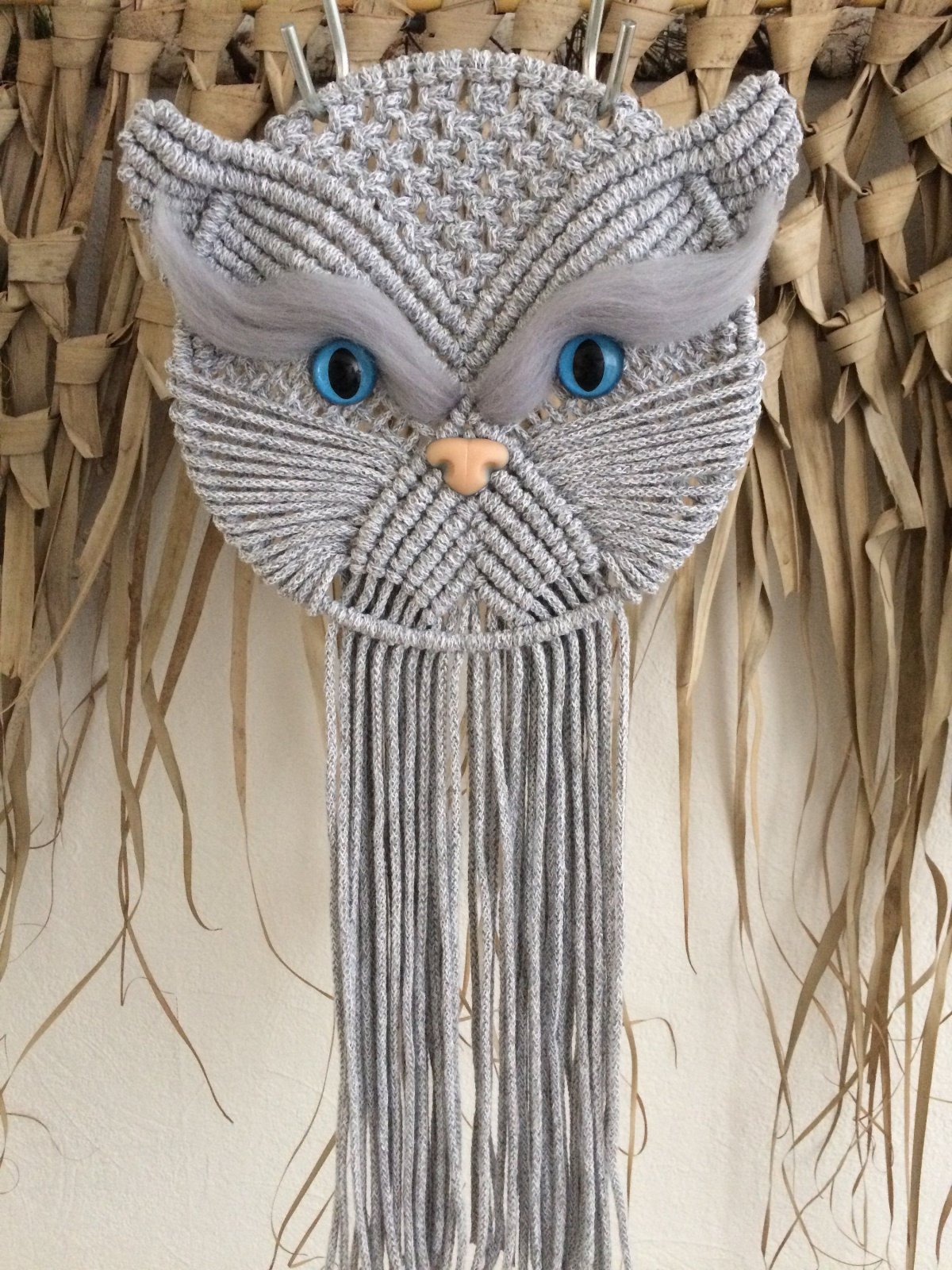 Игрушки из макраме