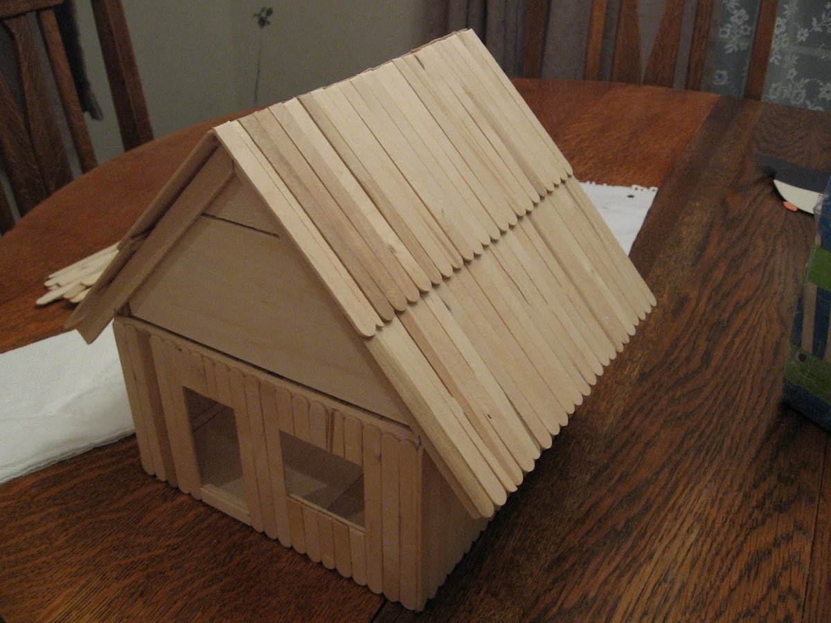 Деревянный домик поделка