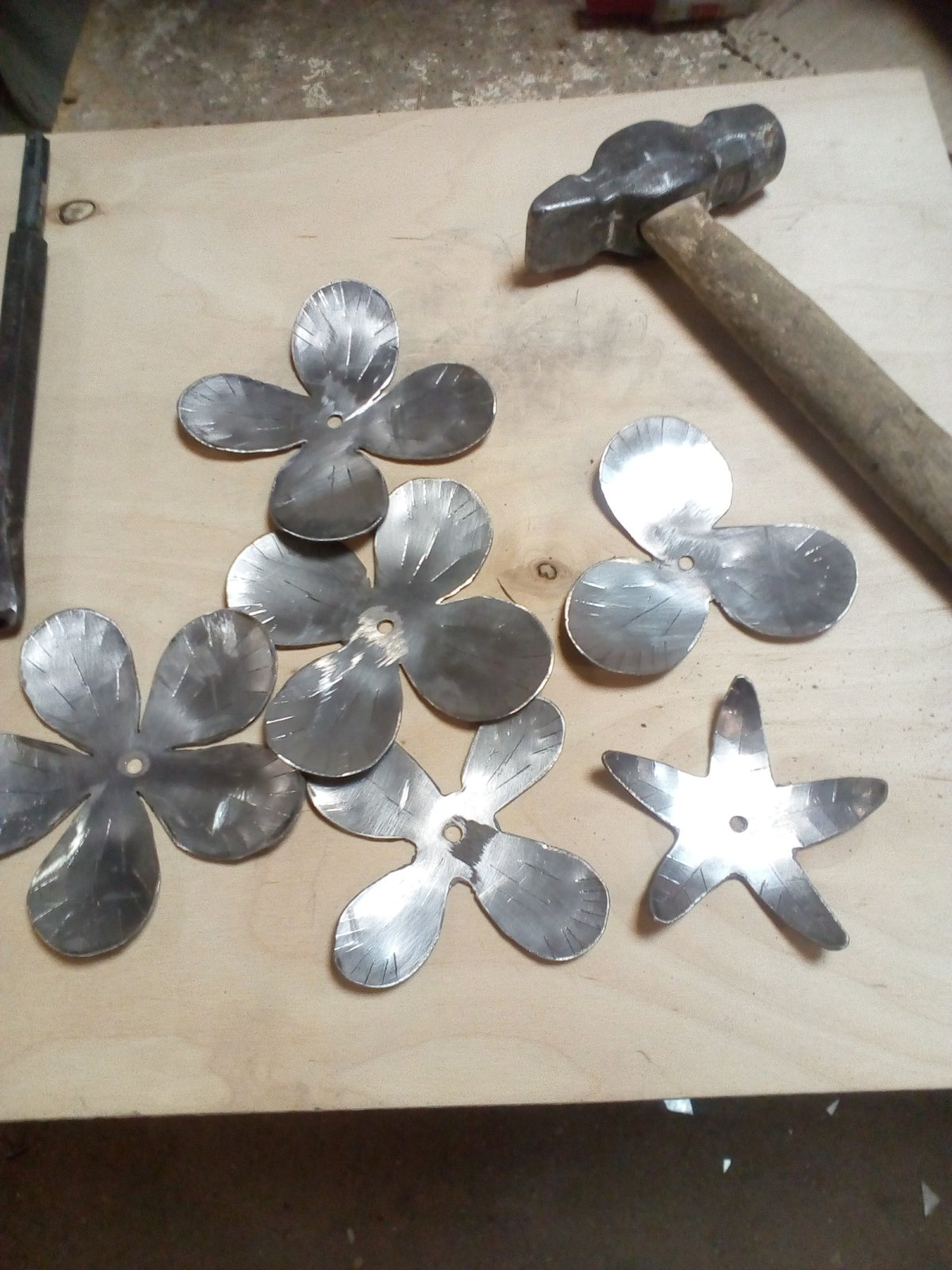 Поделки из металла своими руками