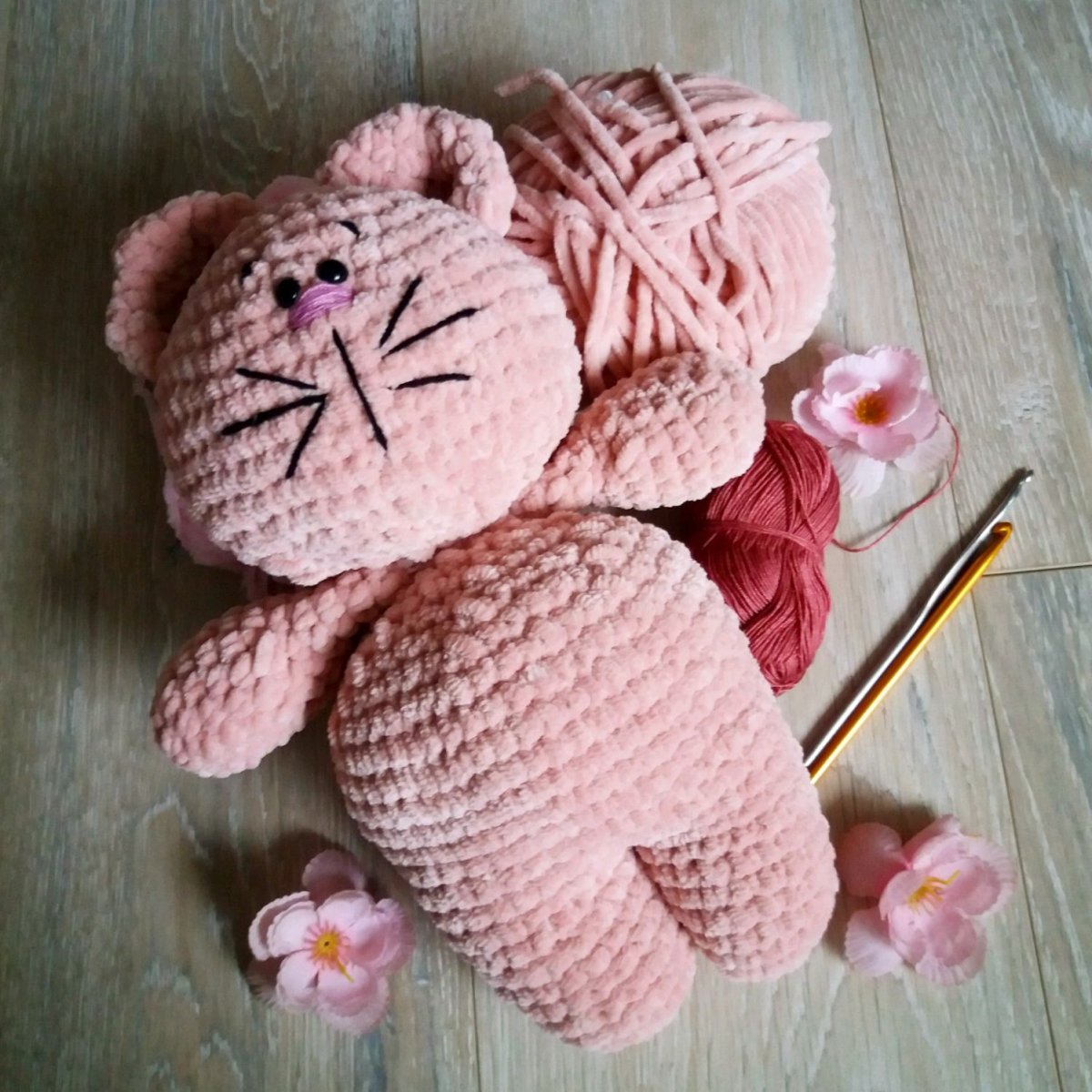 Игрушки из плюша