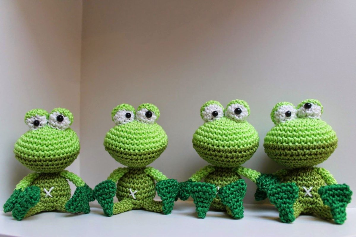 Амигуруми лягушка жаба