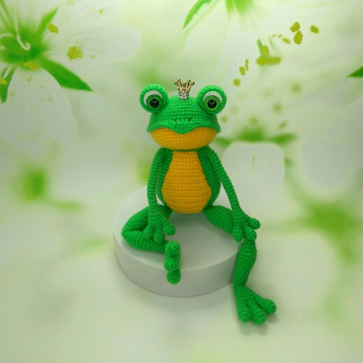 Амигуруми лягушка круглая
