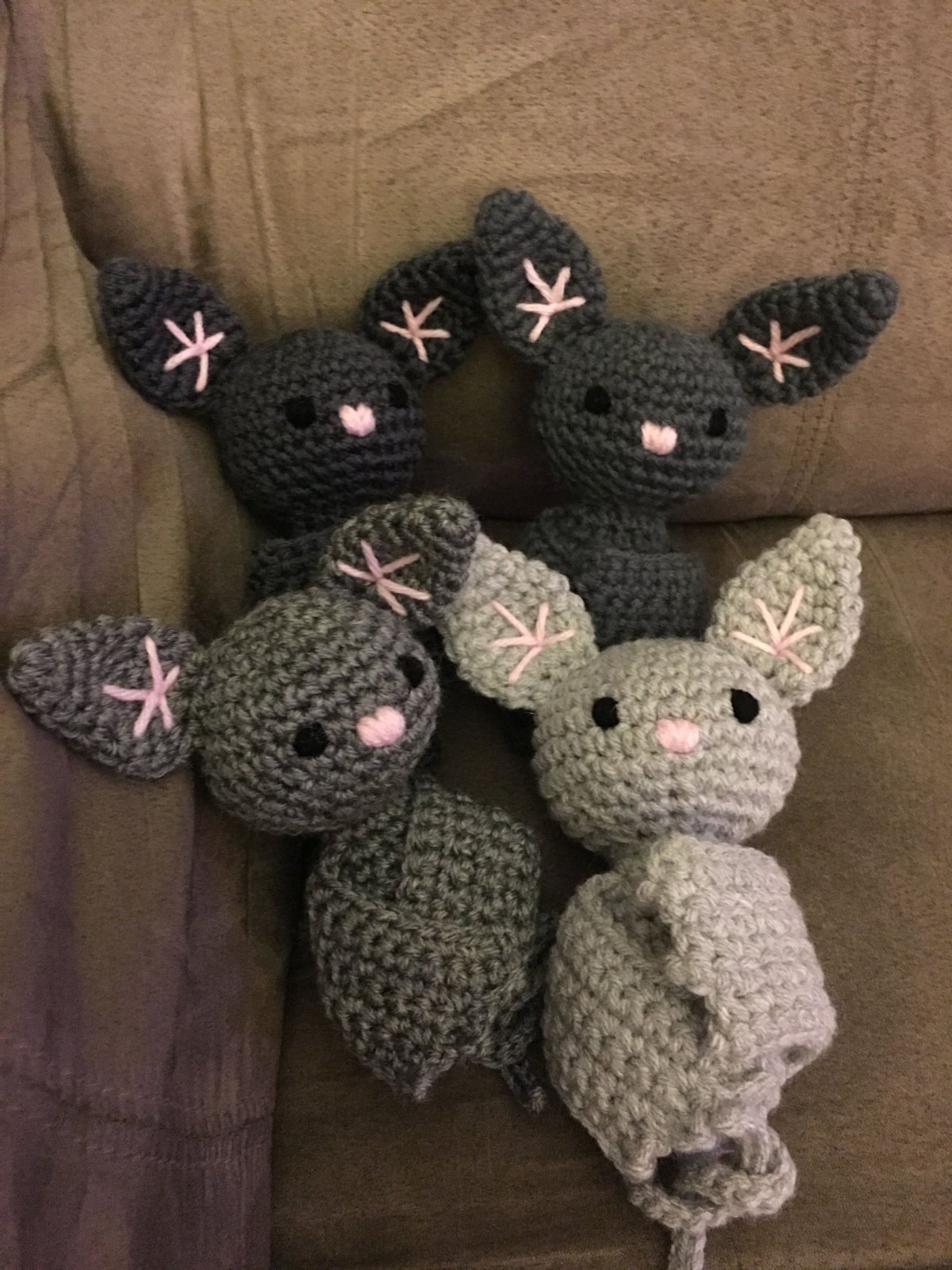 Летучая мышь амигуруми