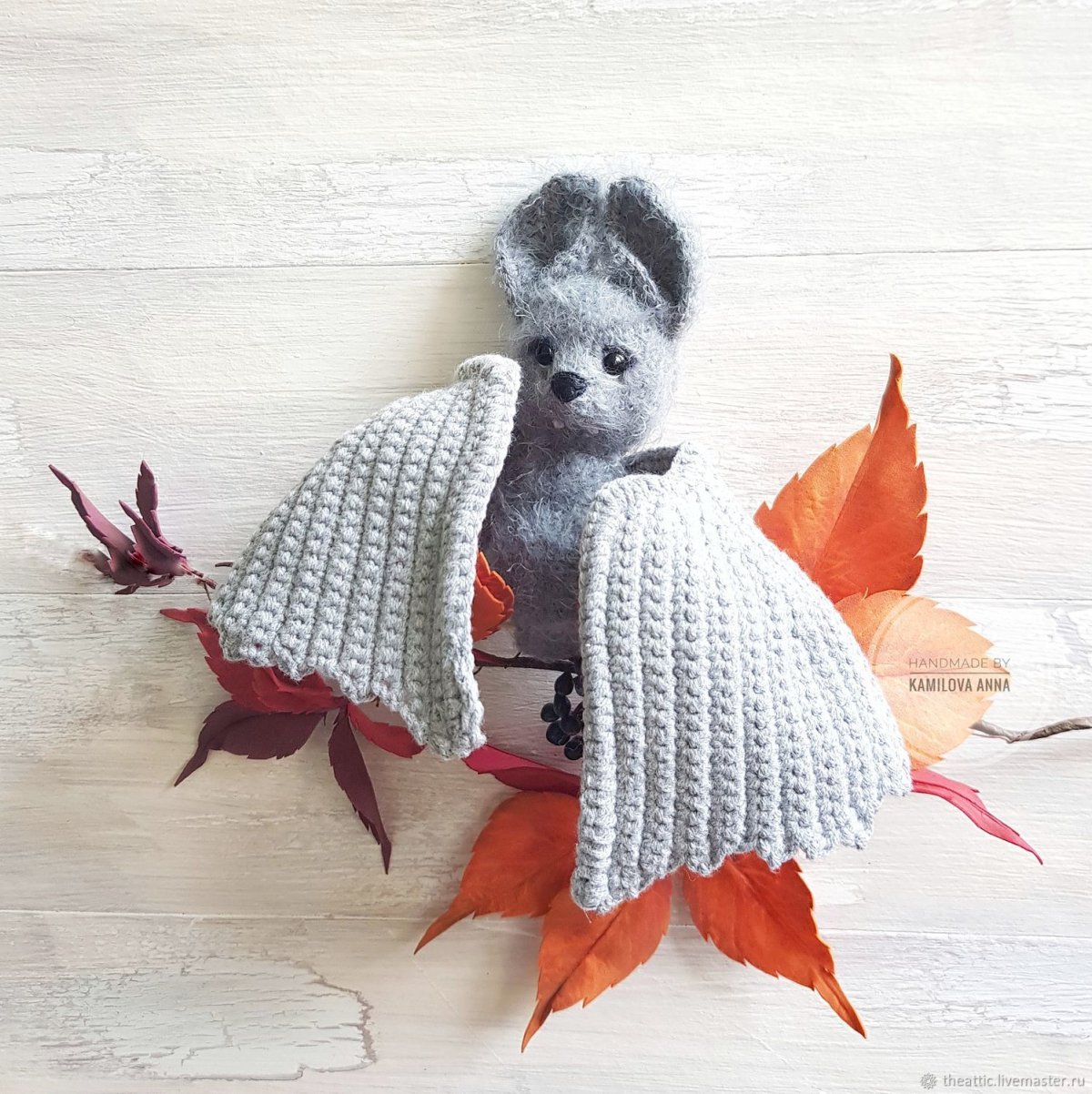 Летучая мышь крючком игрушка