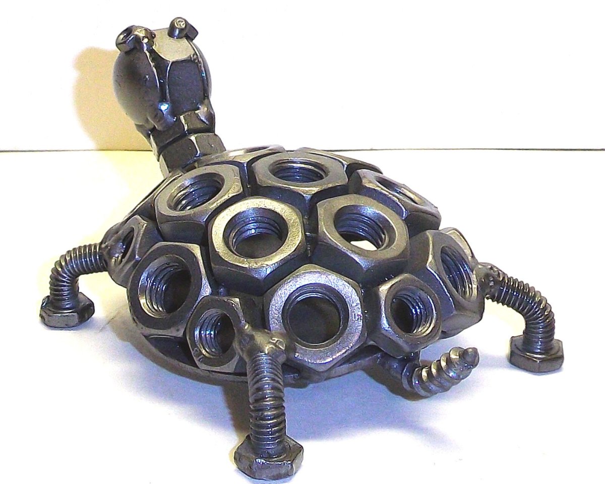 Статуэтки из железа