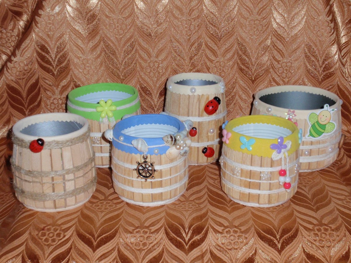 Шкатулка из деревянных прищепок