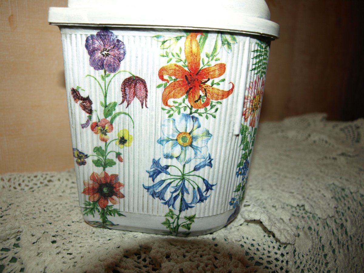 Декупаж ведерка