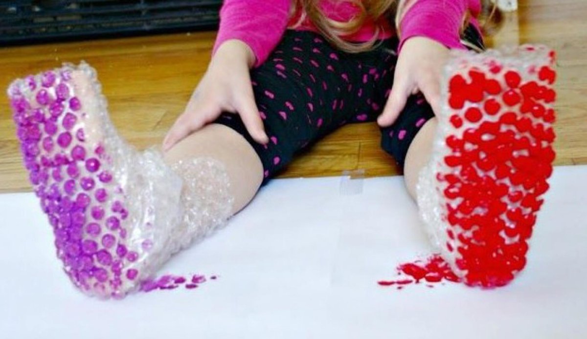 Рисование пупырчатой пленкой