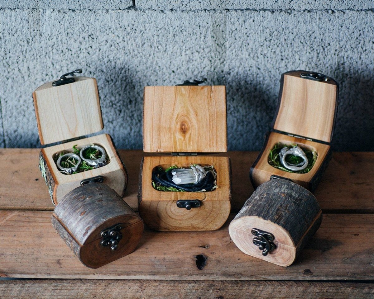 Мелочи из дерева