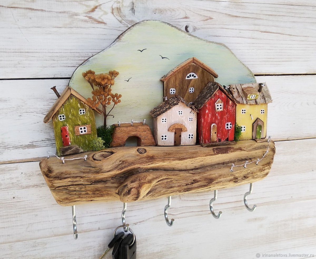 Ключница деревянная домик