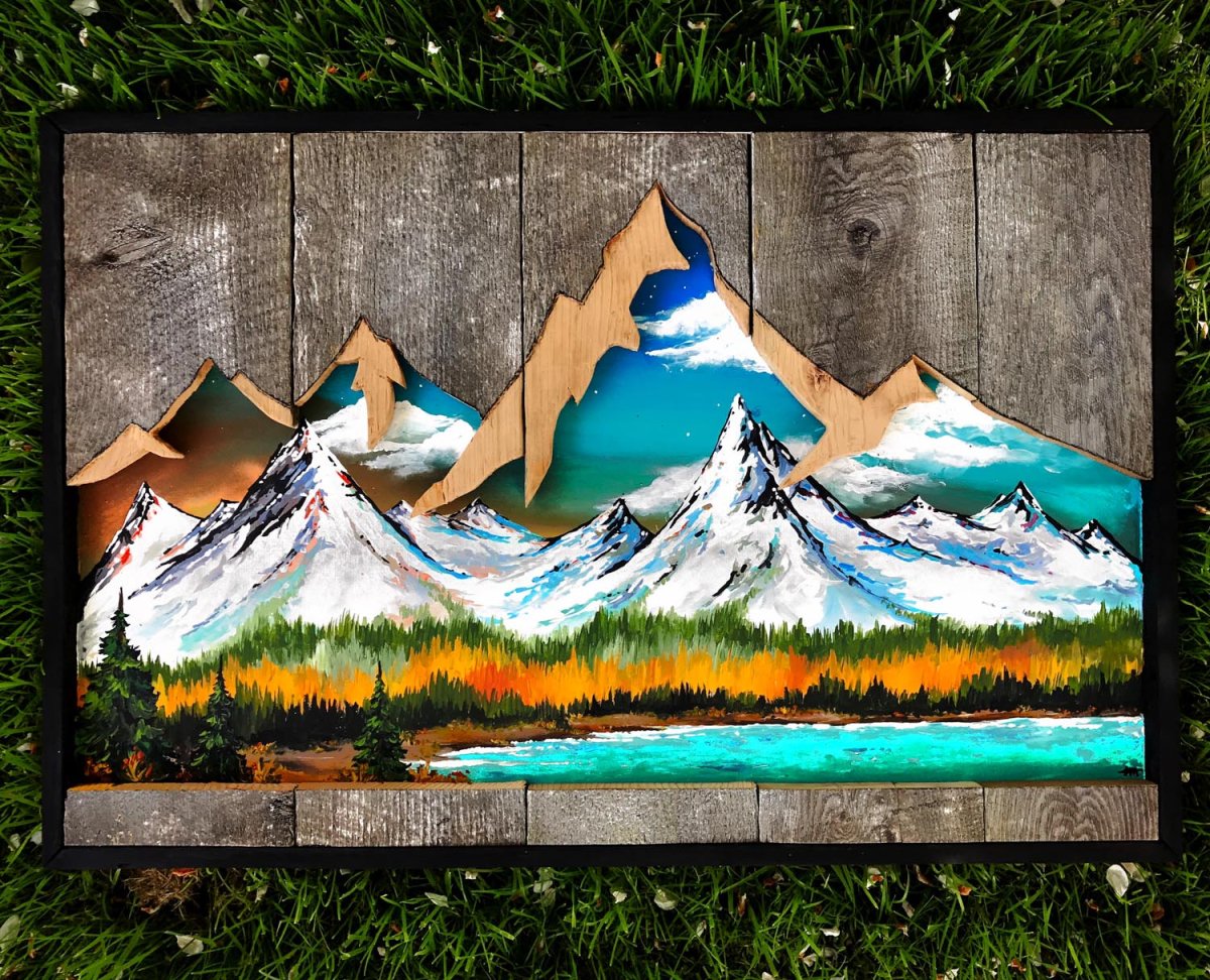 Деревянное панно горы