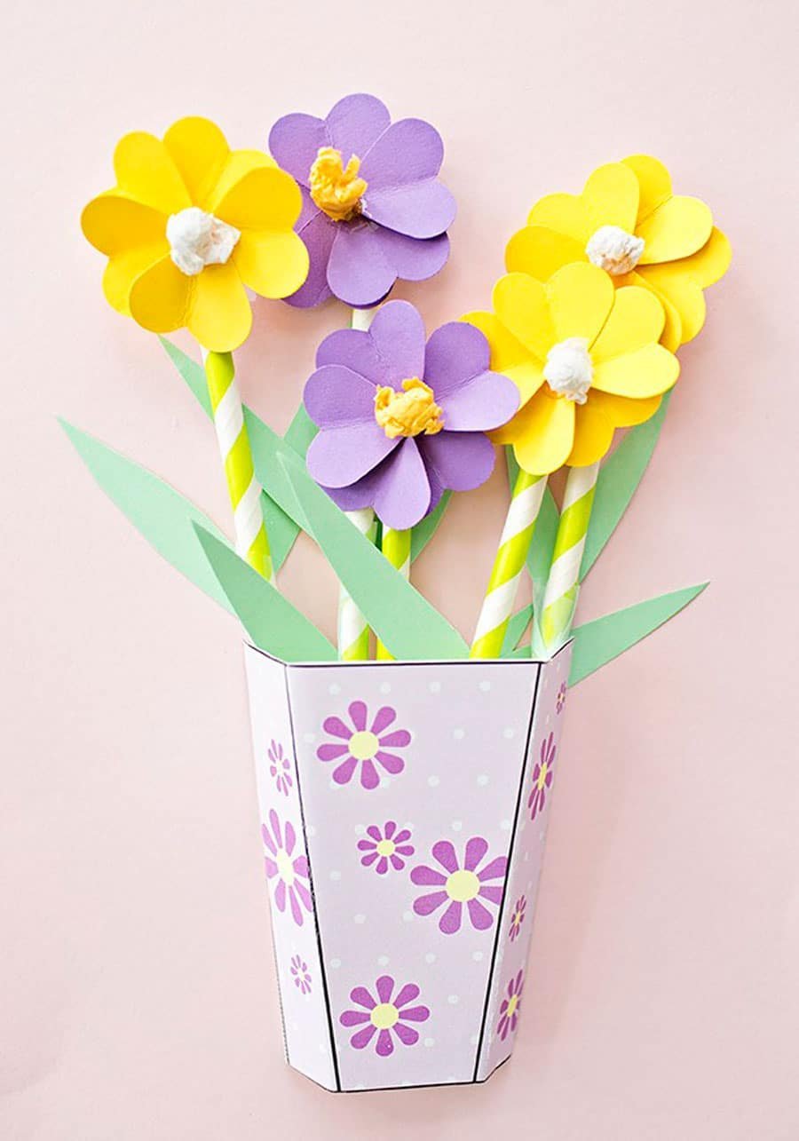 Цветы для мамы своими руками из бумаги. Поделки из бумаги цветы. Весенние поделки. Ваза с цветами из бумаги. Цветы в вазе из цветной бумаги.