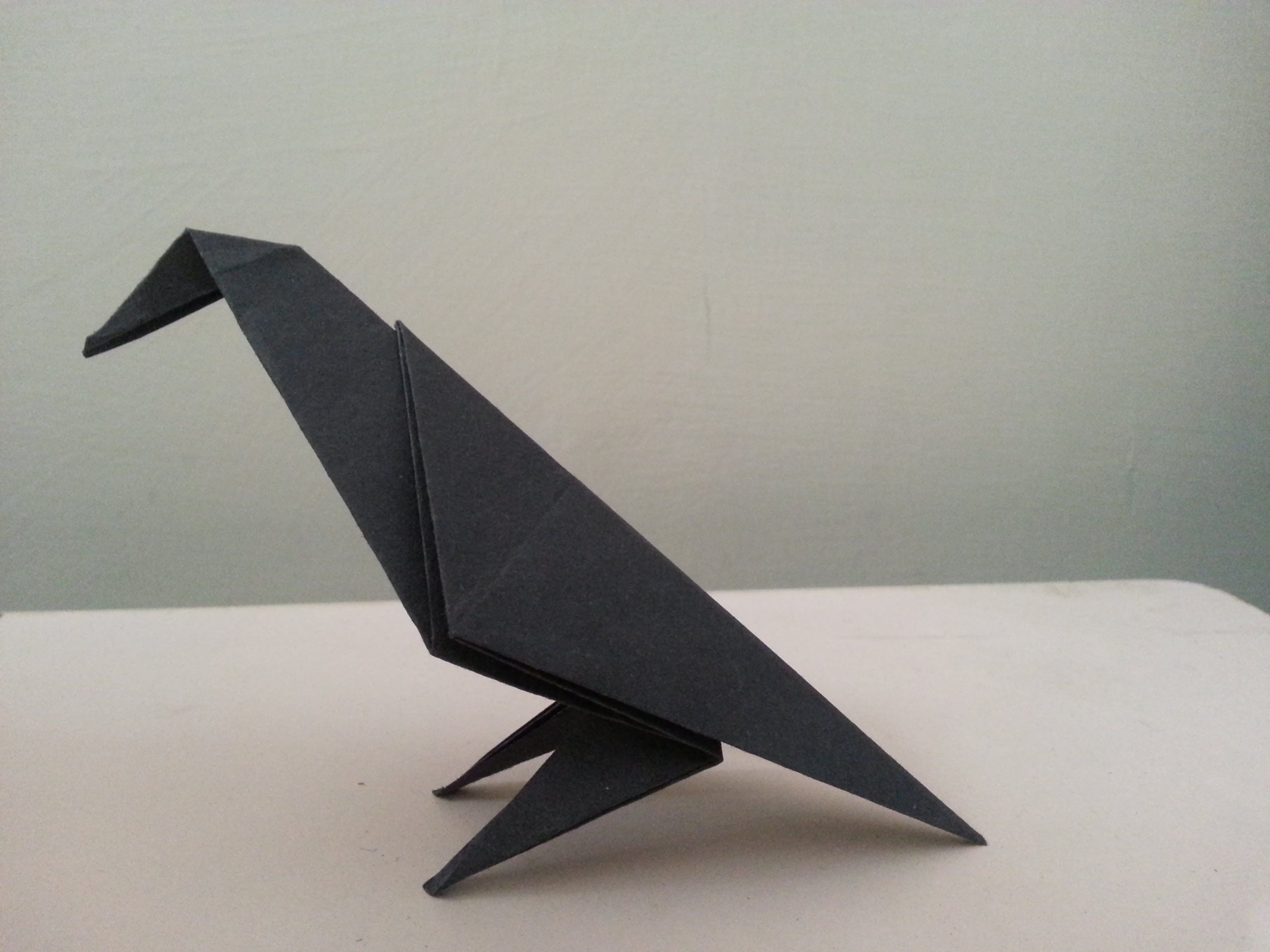 Каркающая ворона из бумаги оригами Crow paper Origami