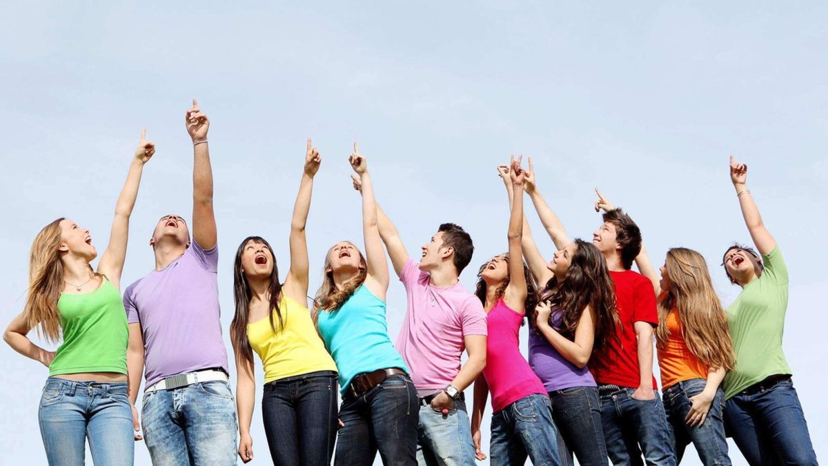 Счастливая молодежь
