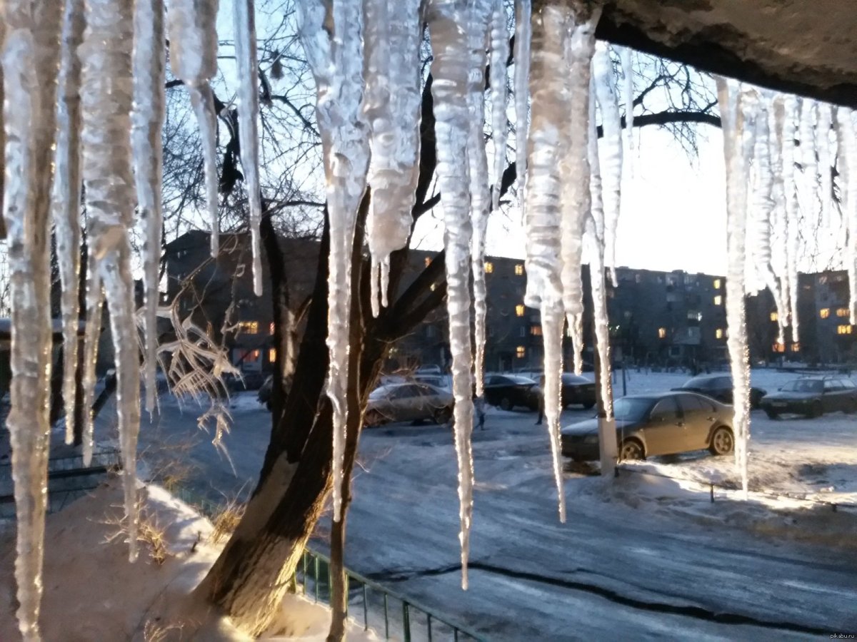Весна сосульки