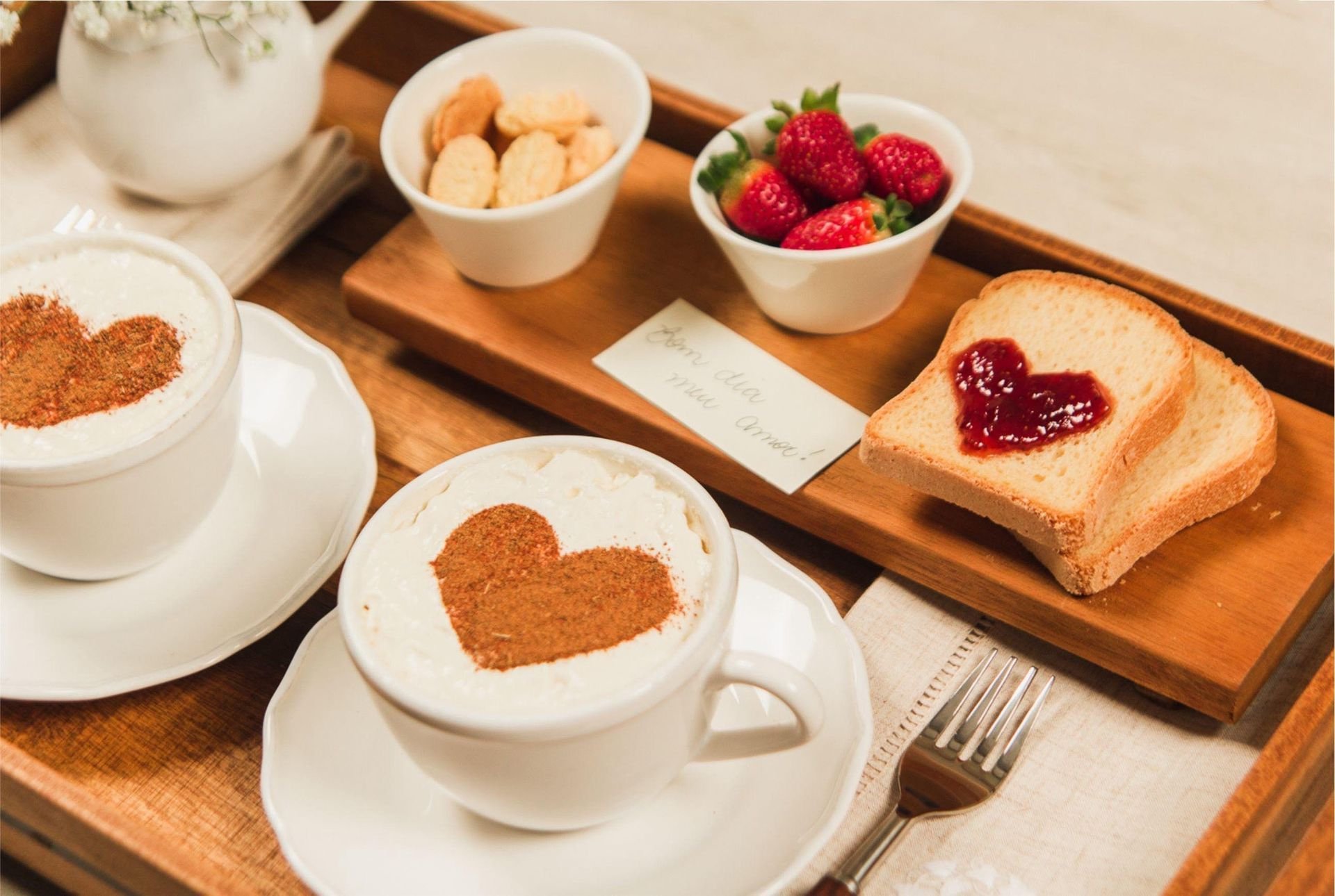 Красивый завтрак. Романтичный завтрак. Завтрак для любимого. Утренний романтический завтрак.